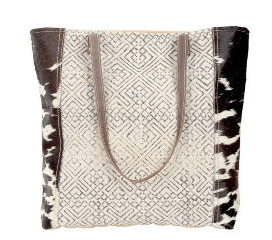 Geometric Front Panel Tote Bag with Cowhide