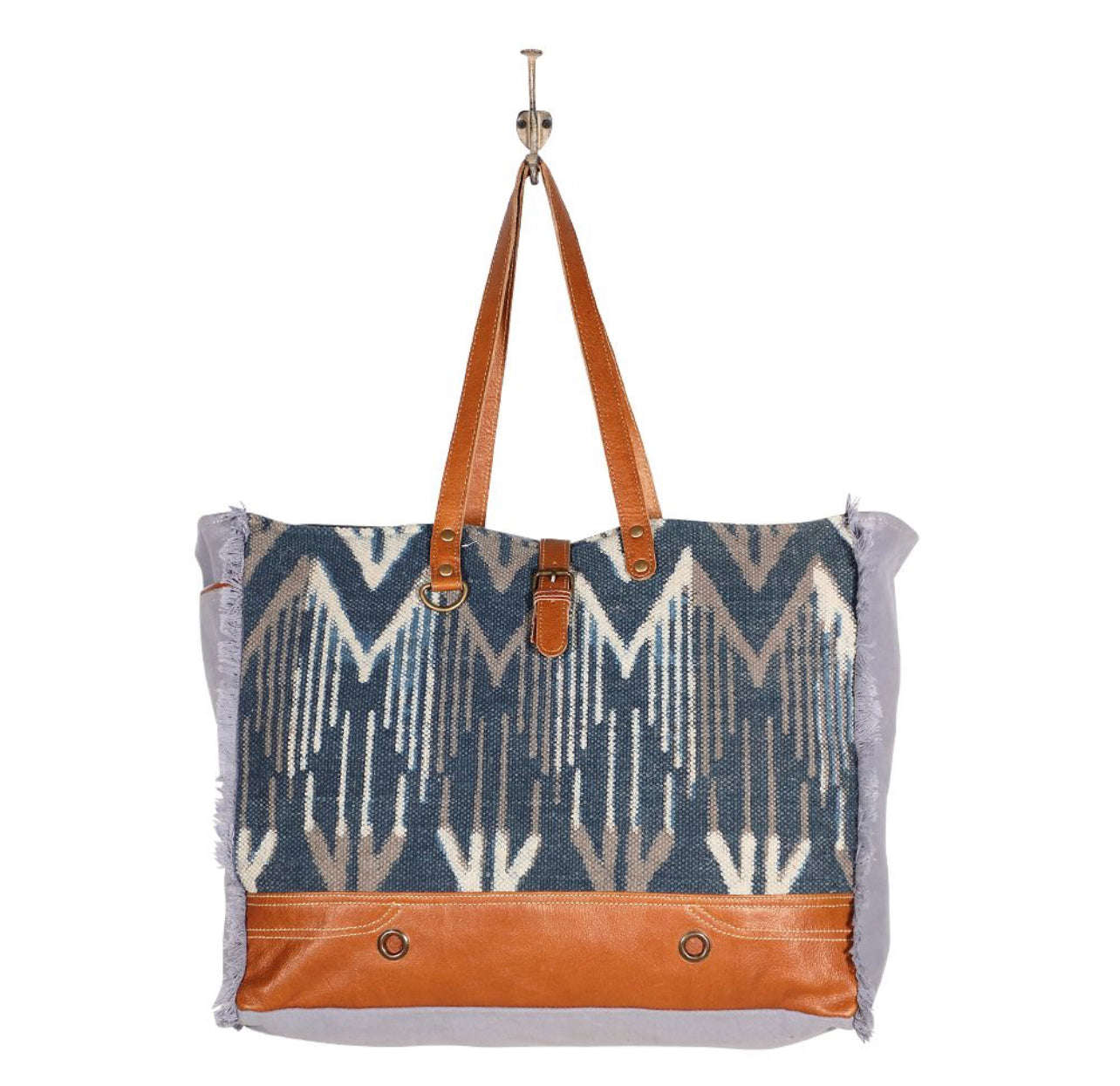 Spacious Weekender Bag