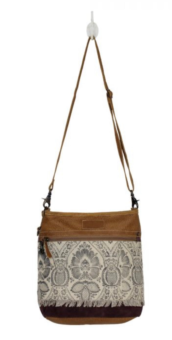 Brandish Shoulder Bag