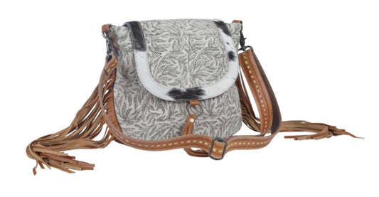 Monochromatic foliage shoulder bag