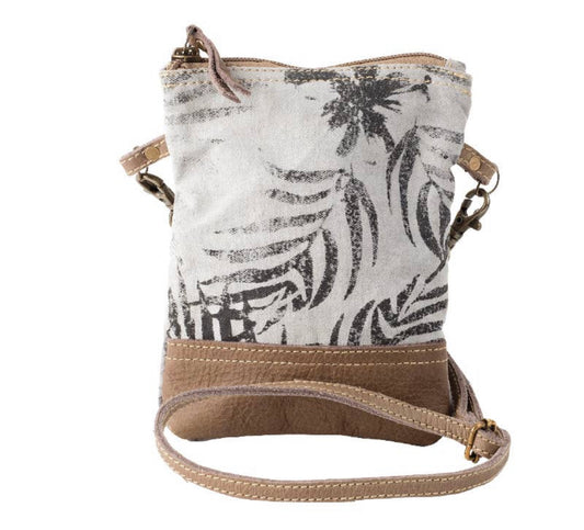 Leaf front passport bag