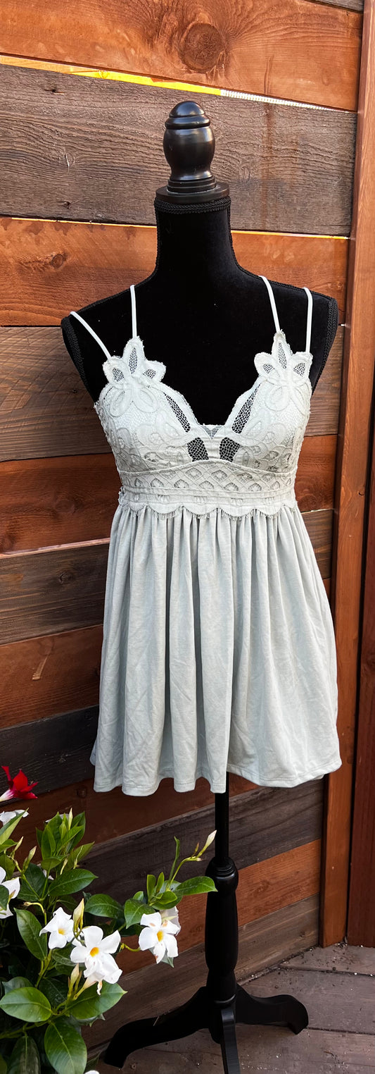 Festival Top in sage